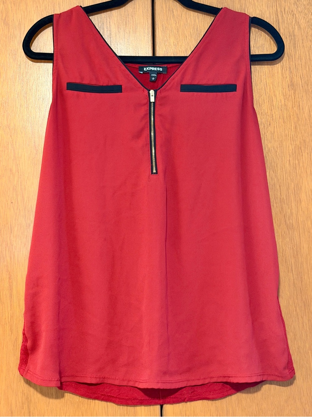 Express Red Black Trim Sleeveless Zip Front Blouse Tank Top Size L